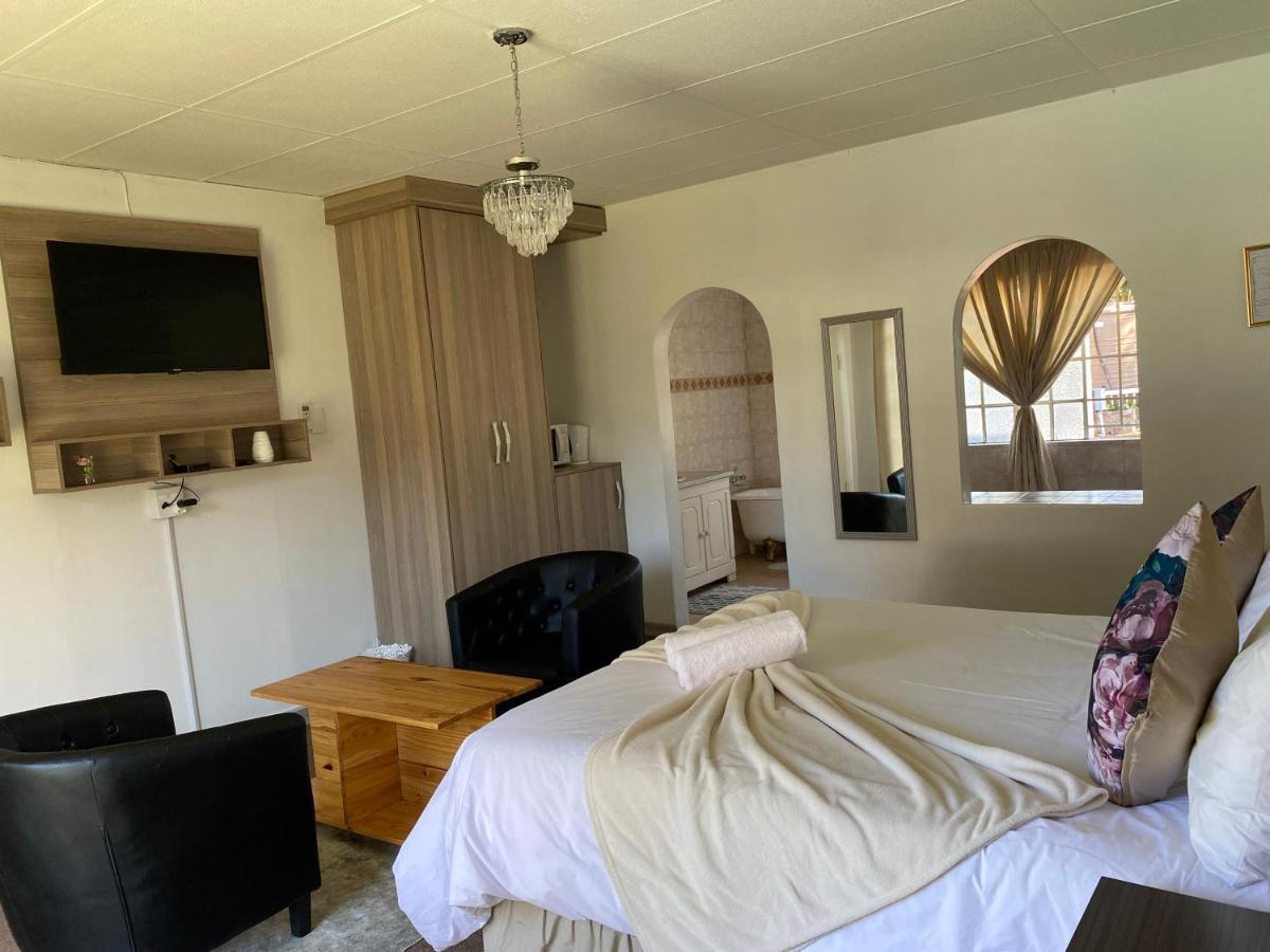 Lodge At Nyala Welkom Bagian luar foto