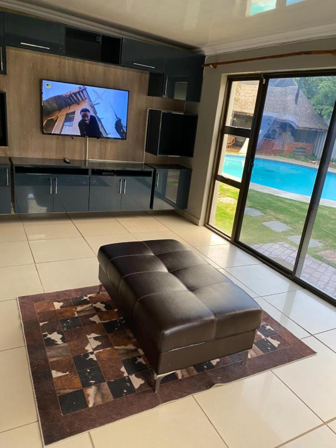 Lodge At Nyala Welkom Bagian luar foto